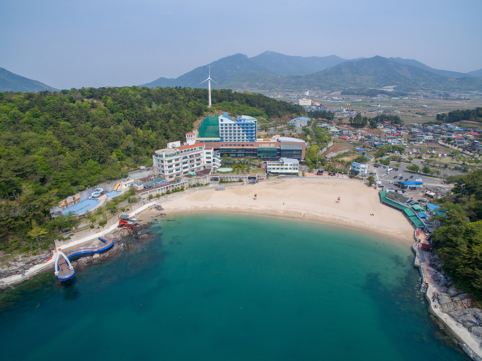 南逸台海水浴場